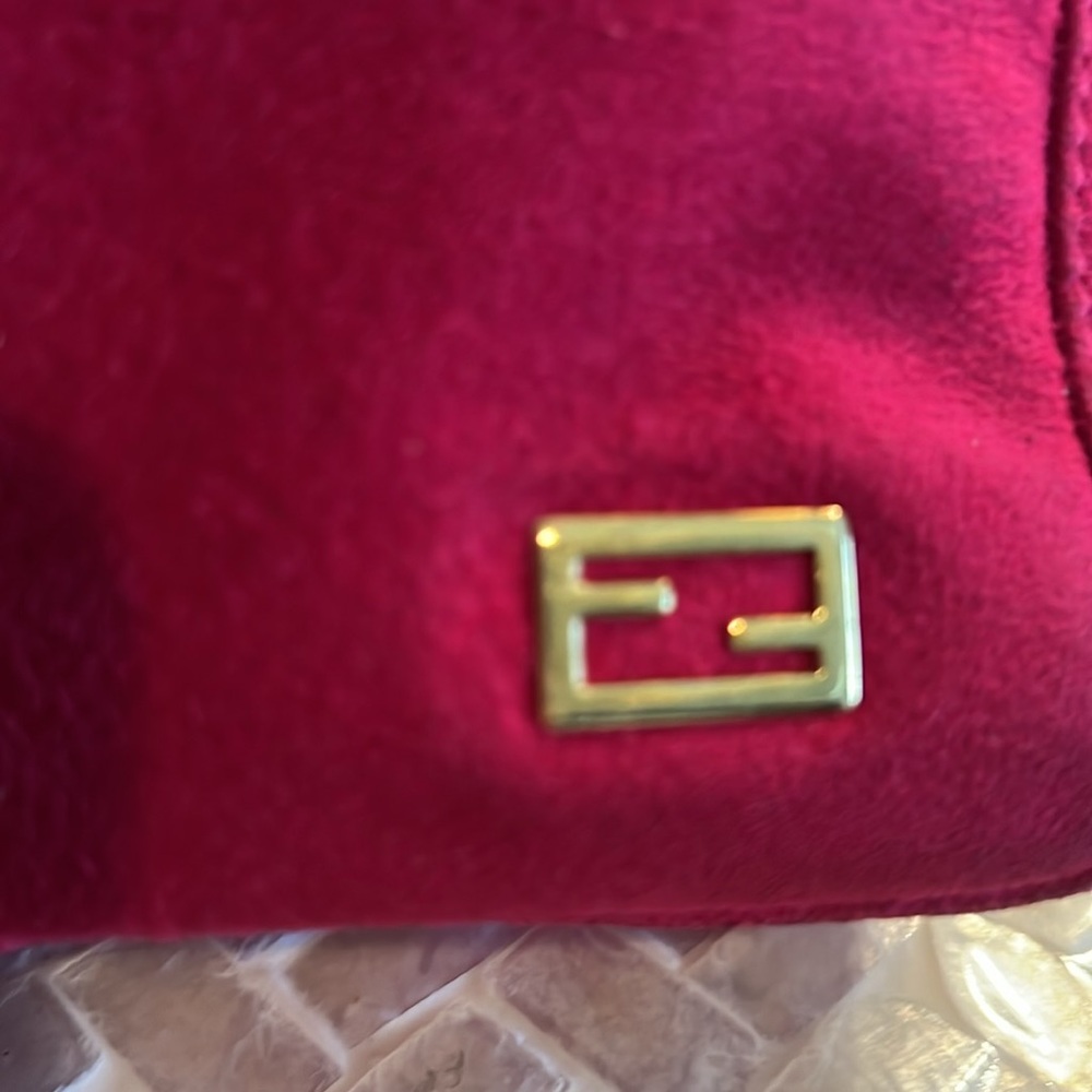 💸FLASH SALE💸FENDI Vintage Mini Suede Baguette in Pink - Picture 6 of 13